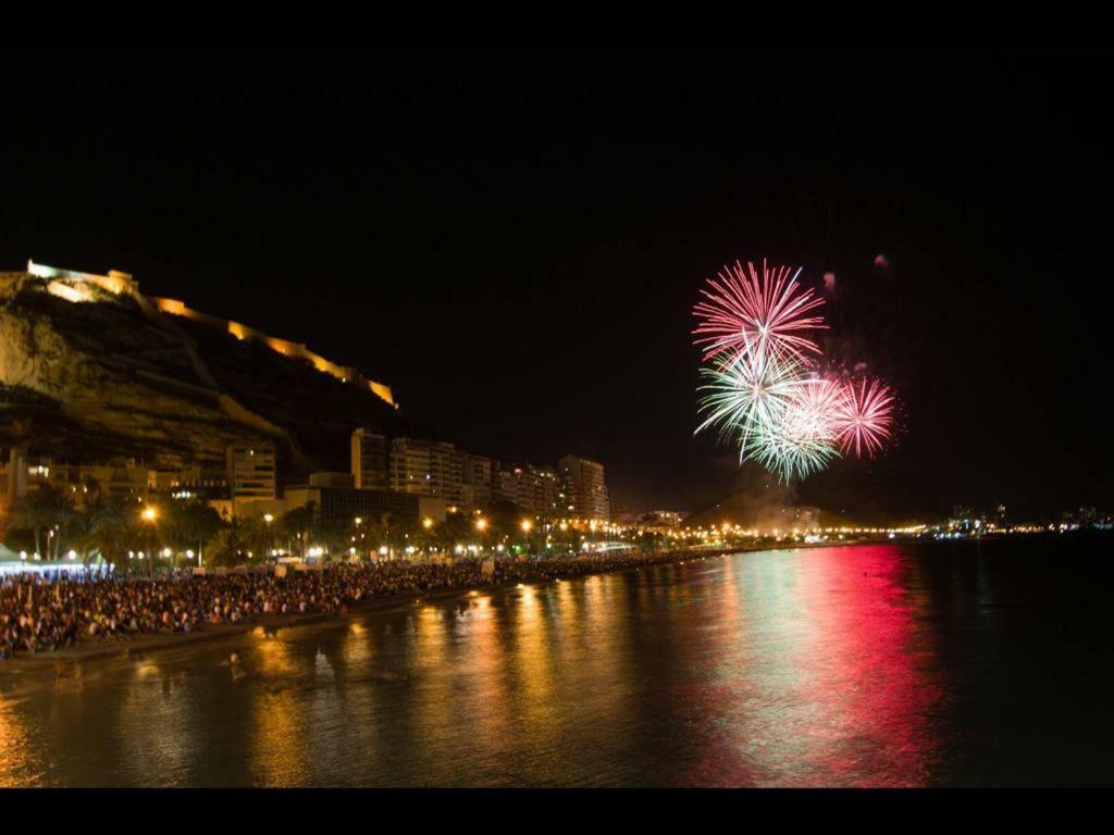 Ferienwohnung Stunning Sea View Alicante Exterior foto